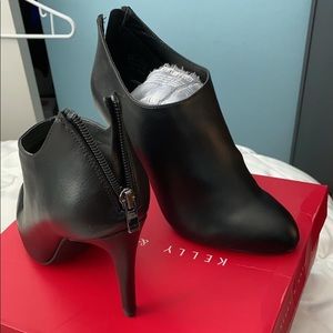 Booties Kelly & Katie never been worn.